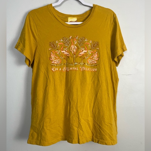 Dazey LA ‘on mental vacation’ yellow/pink distressed tshirt size medium - Picture 2 of 3